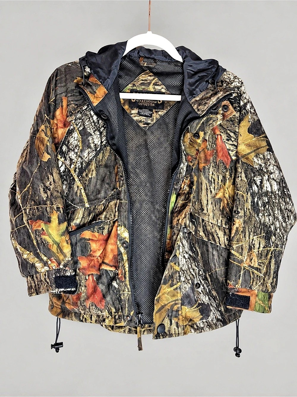 Sportsman’s Warehouse Youth Medium Camo Hooded Hunting Jacket